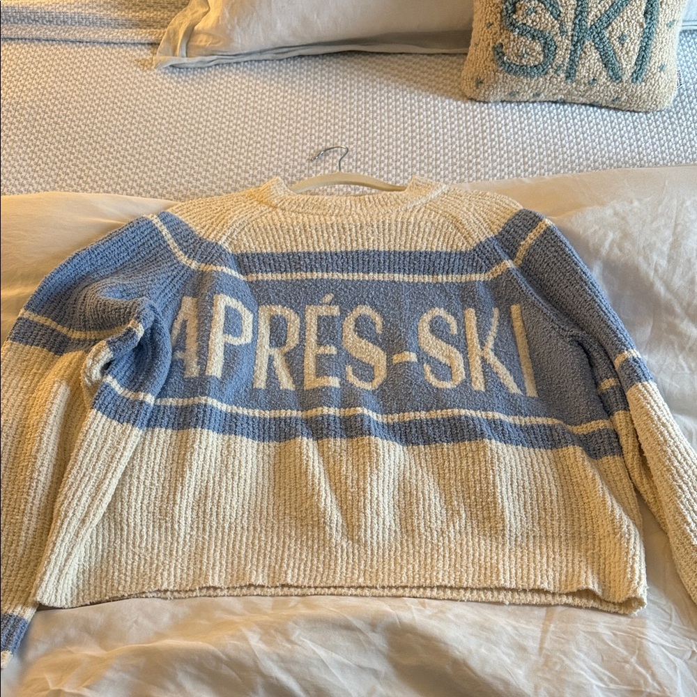 Après Ski Blue and Cream Sweater